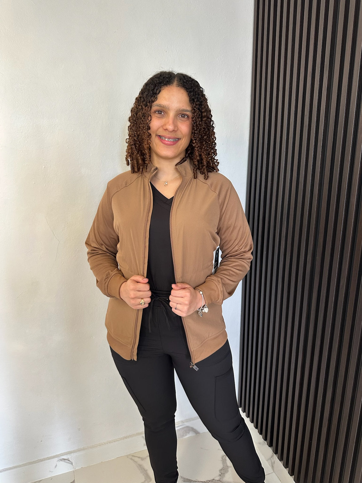 Scrubaid Jacket 1383 – Abrigo & Comodidad Premium