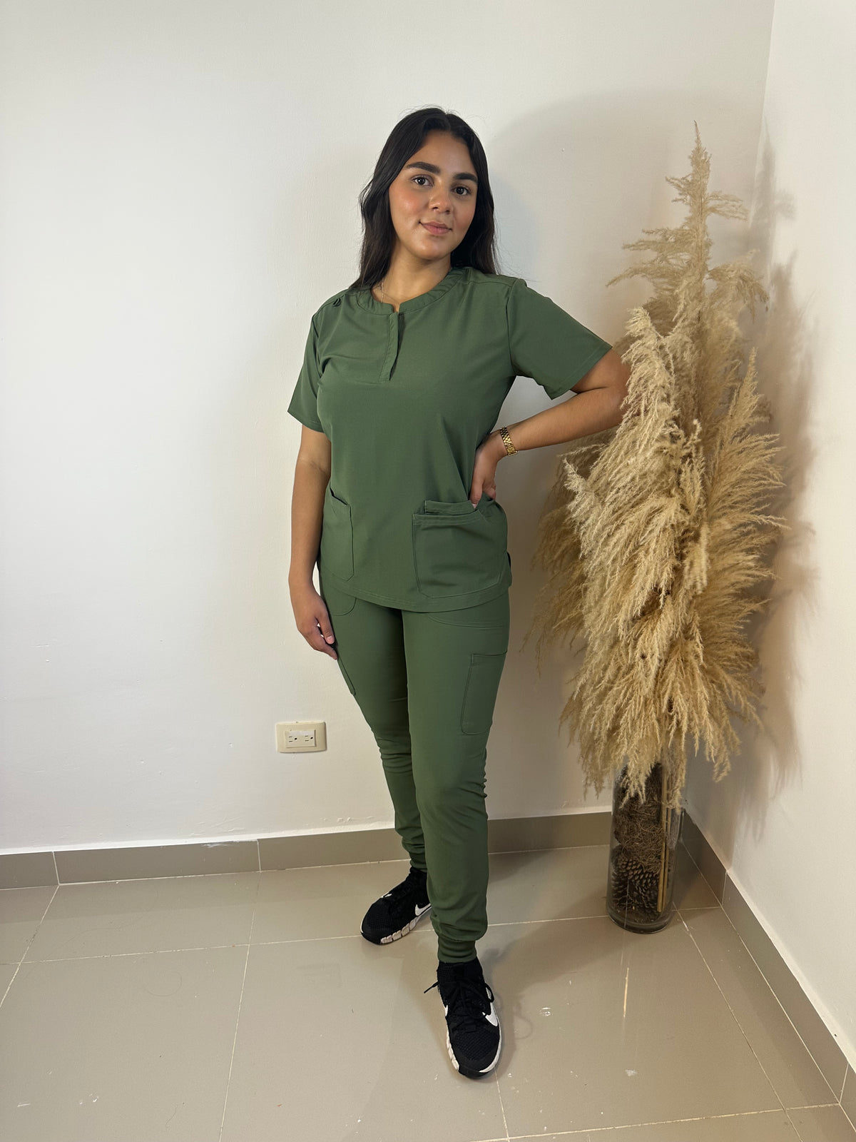 Scrubaid Jogger Set 1395 – Ajuste Moderno & Máxima Comodidad