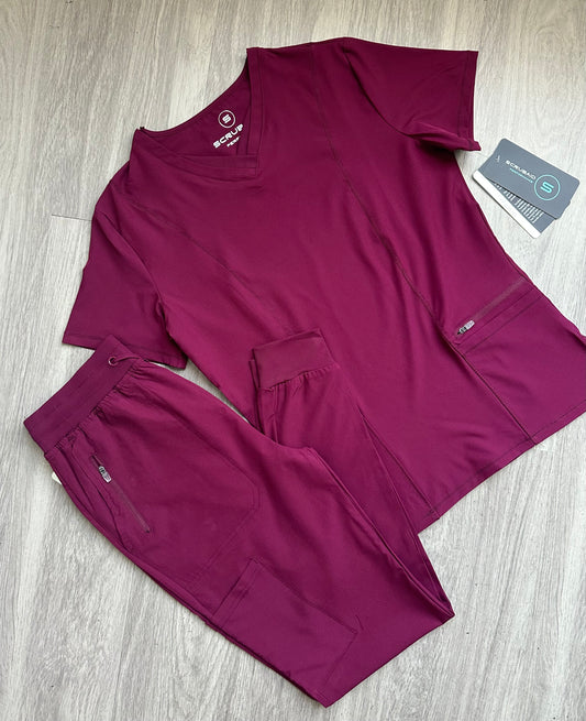 Scrubaid Jogger Set 13002 – Comodidad, Funcionalidad y Estilo Profesional